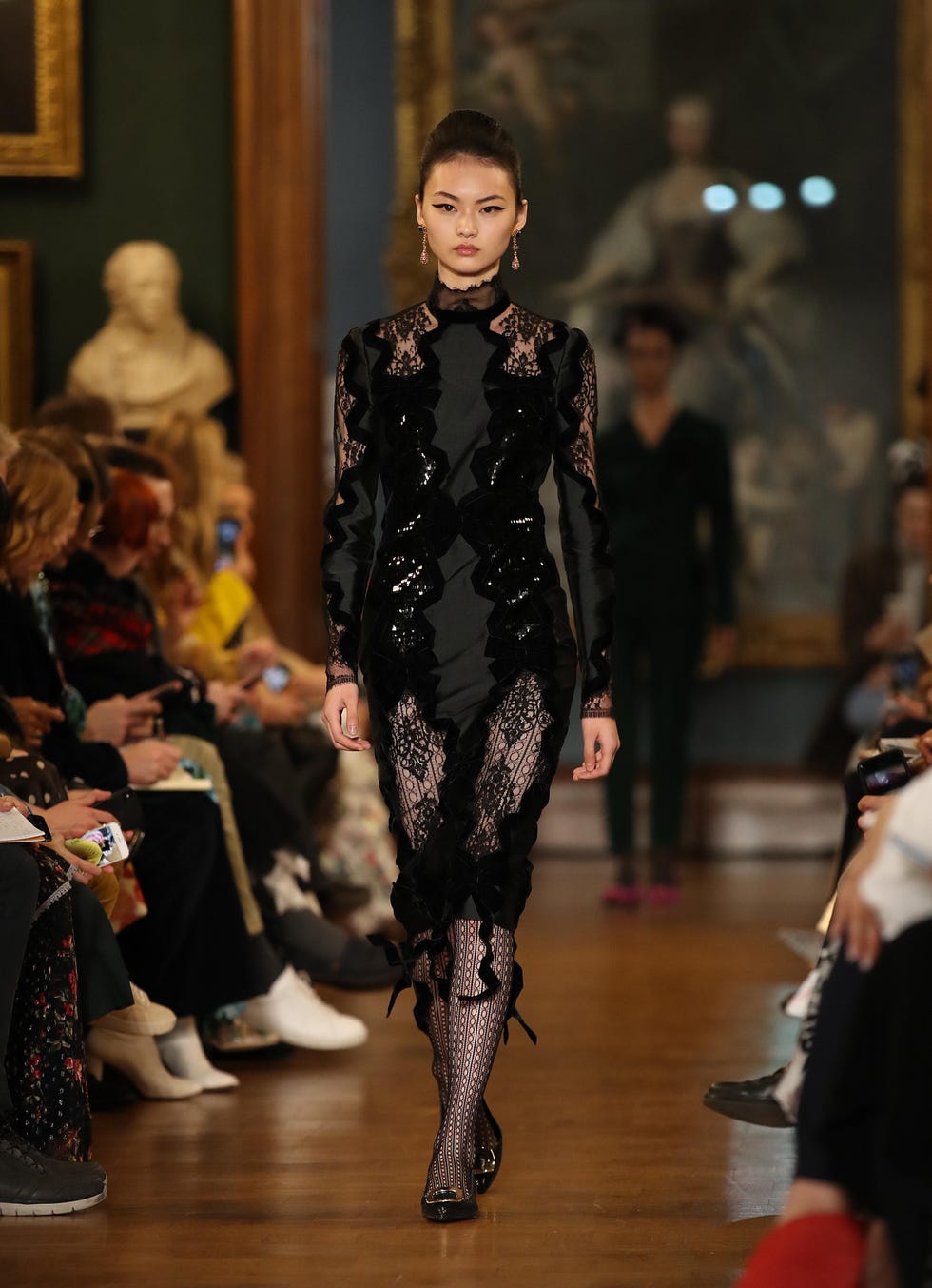 Fashion, Fashion model, Runway, Fashion show, Haute couture, Event, Fashion design, Fur, Dress, Winter, 