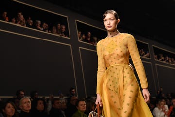 Fashion, Fashion model, Fashion show, Runway, Yellow, Fashion design, Dress, Beauty, Model, Event, 