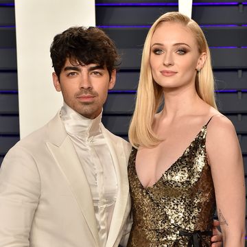 beverly hills, california   february 24 joe jonas and sophie turner attend the 2019 vanity fair oscar party hosted by radhika jones at wallis annenberg center for the performing arts on february 24, 2019 in beverly hills, california photo by axellebauer griffinfilmmagic