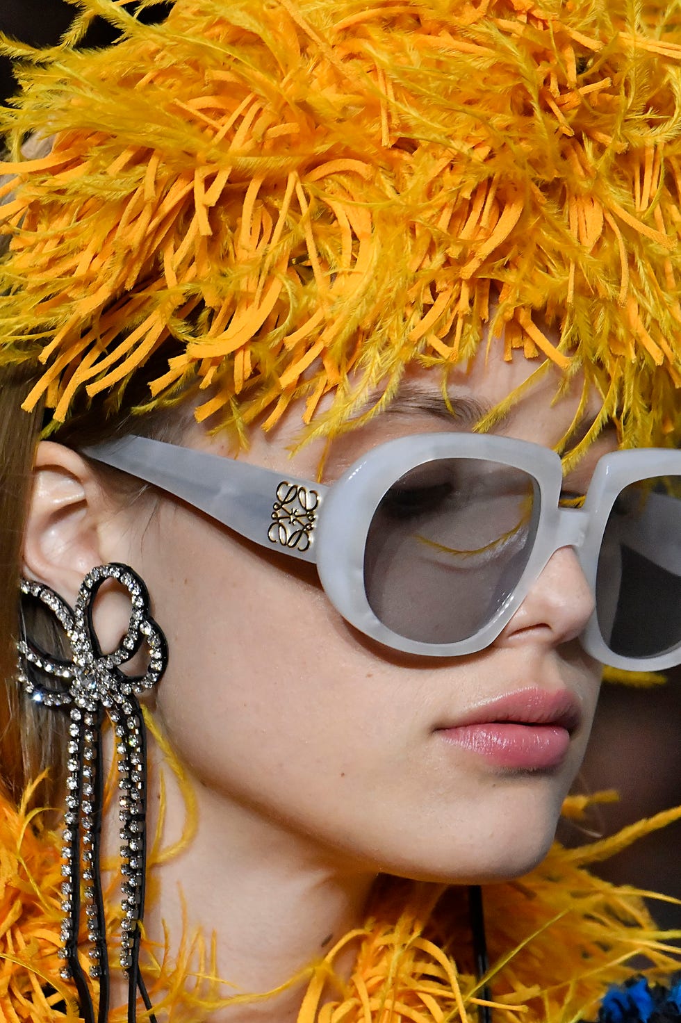 Eyewear, Hair, Sunglasses, Yellow, Cool, Hairstyle, Glasses, Blond, Fun, Vision care, 