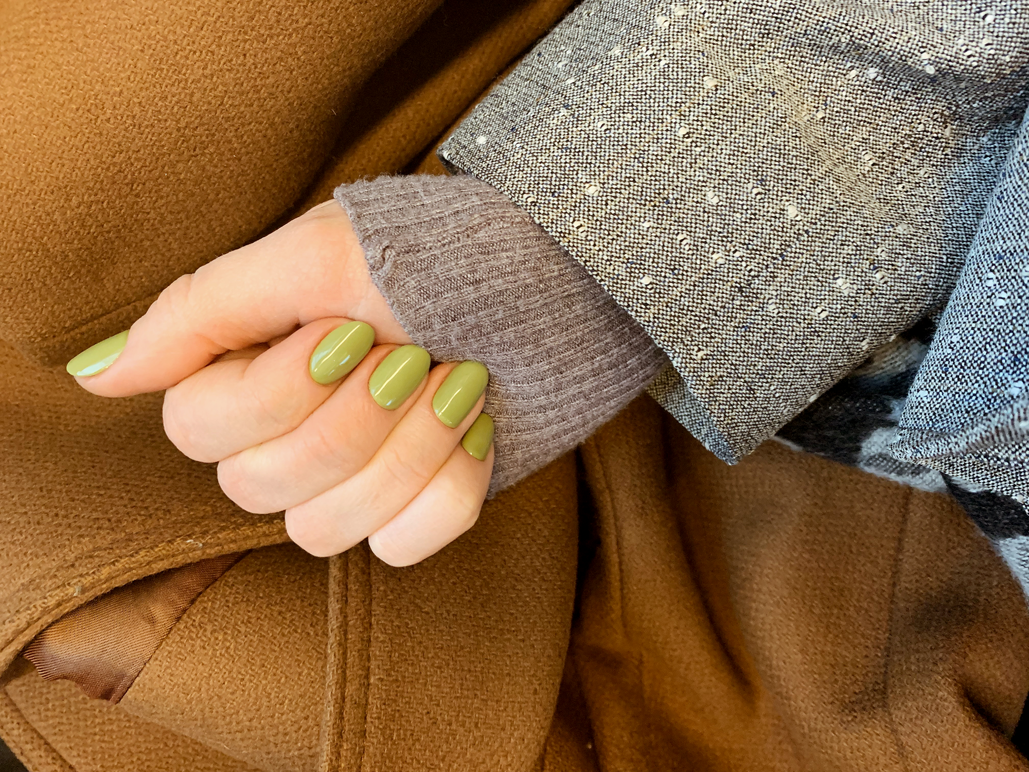 Winter Nail Polish Trends 2022: From Essie, OPI, JinSoon and More –  StyleCaster