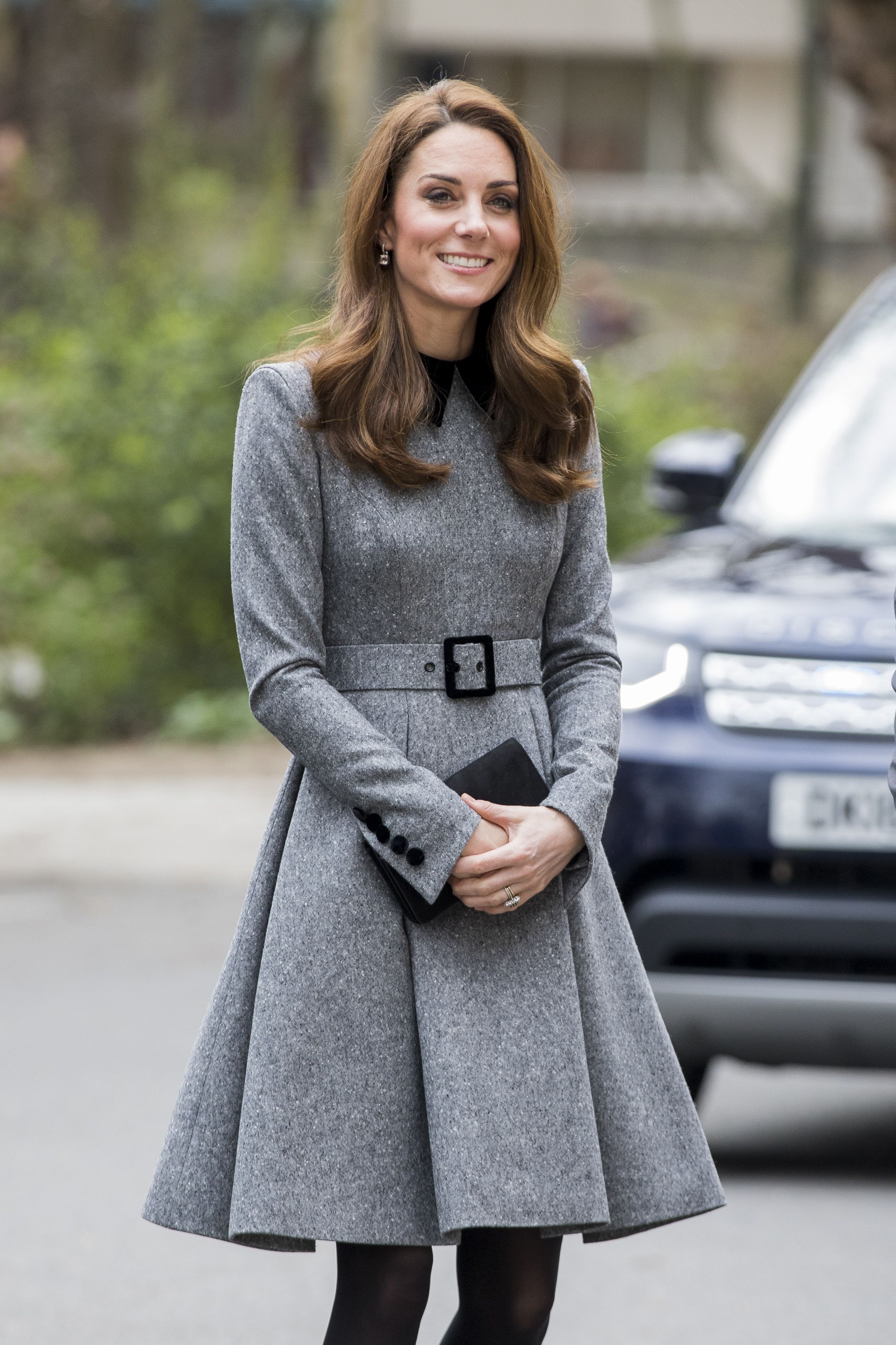 Kate middleton clearance gold hoop earrings