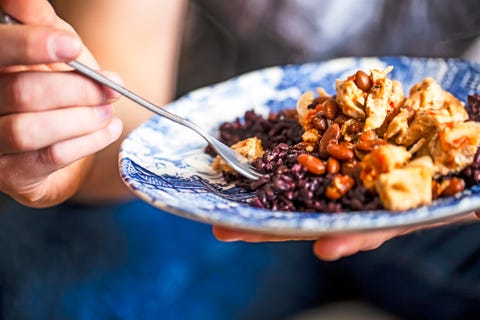 chicken meat with pinto beans and black rice