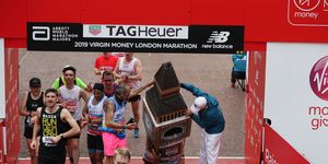 big ben runner gets stuck at london marathon finish line