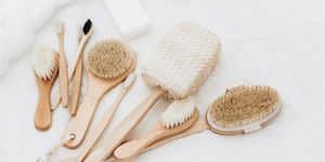 spa wooden brushes various exfoliating elements