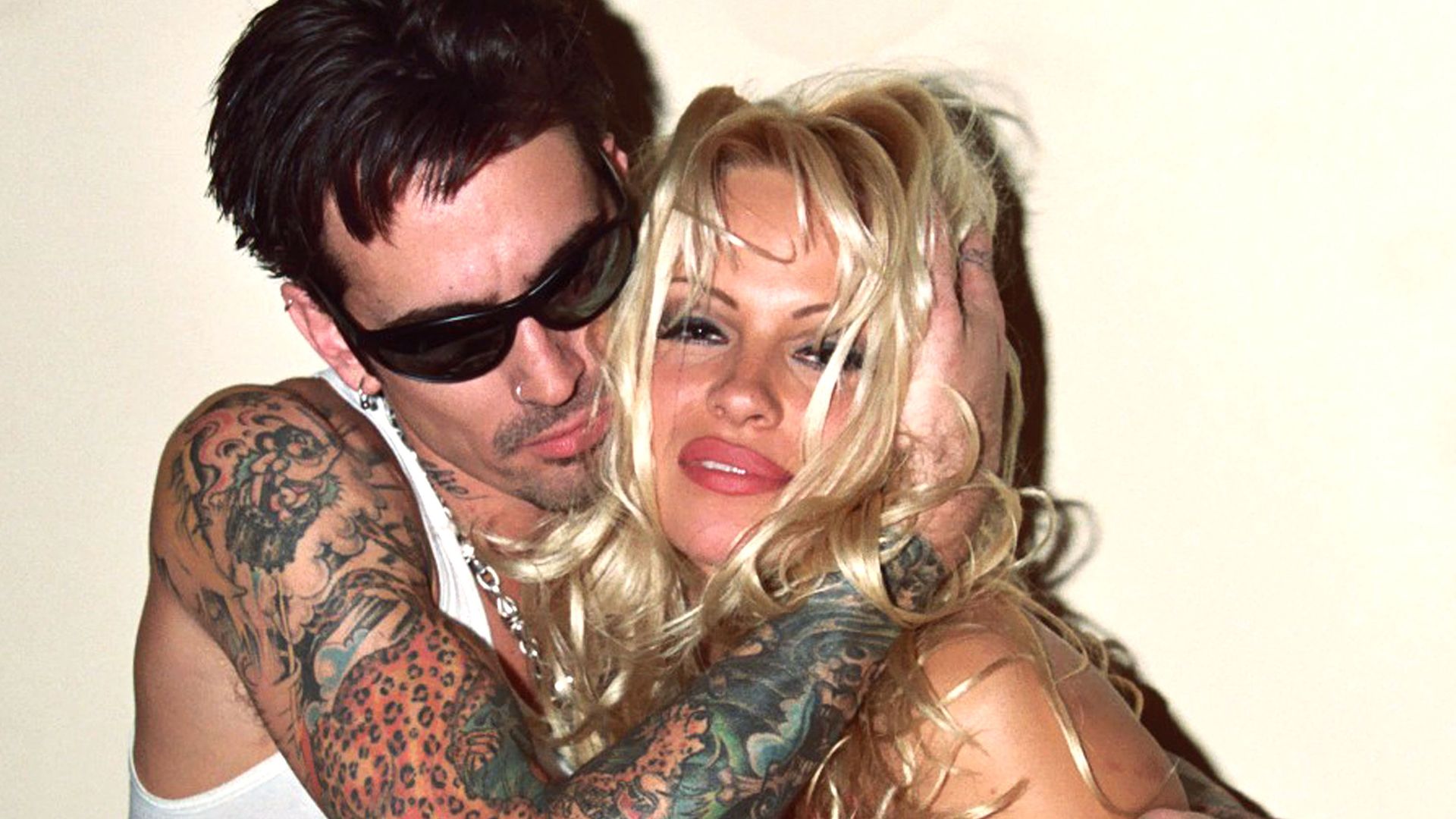 Bloodline Inkwear  Pamela Andersons barbed wire armband tattoo was so  instantly famous that it was largely responsible for the huge rise in  popularity of tattoo armbands through the late 90s tattoofacts 