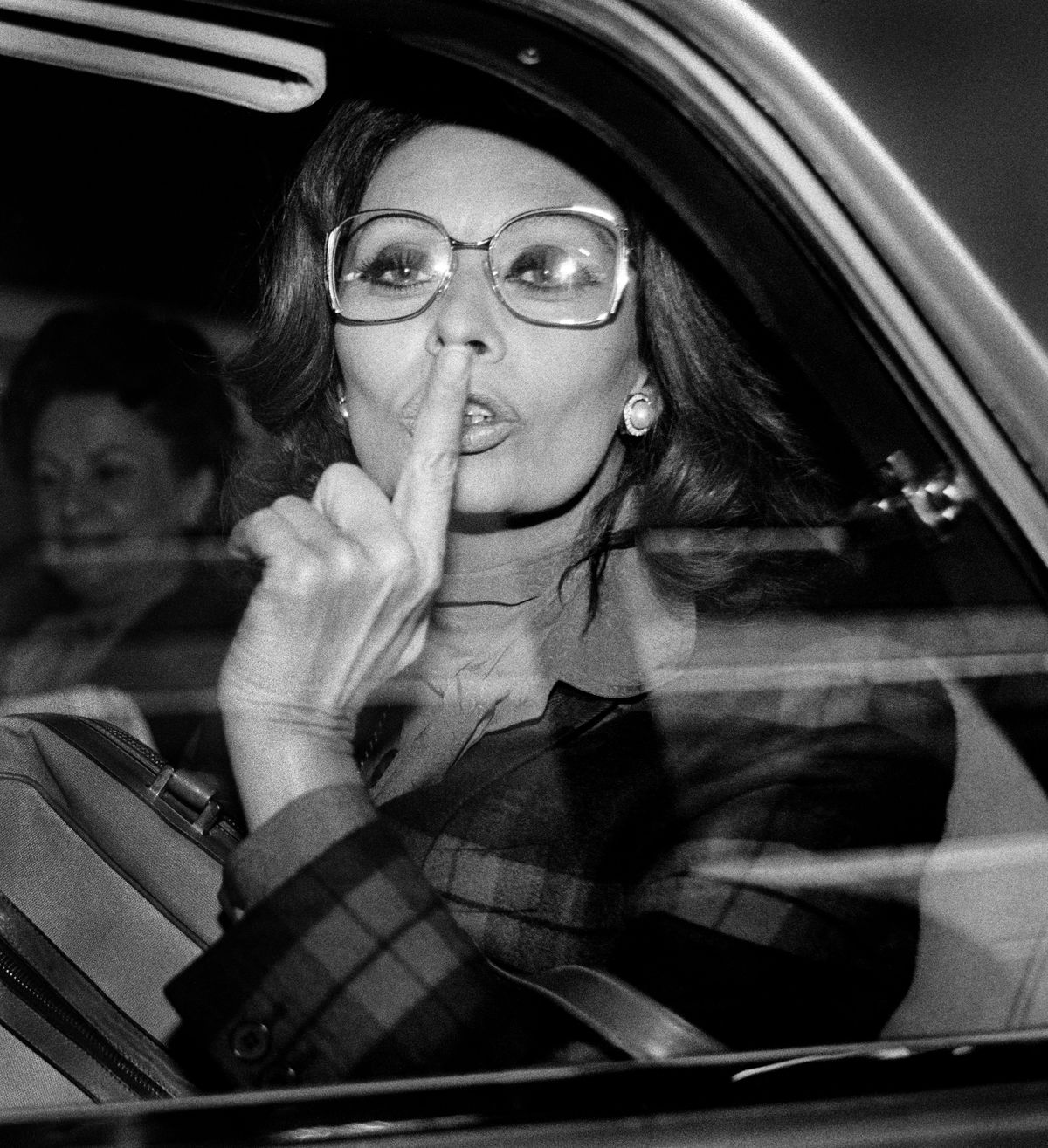 Sophia Loren In A Car