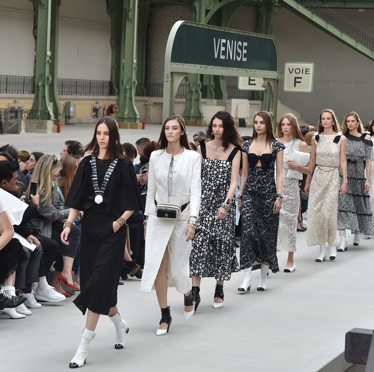 CHANEL CRUISE 2019/2020 COLLECTION - Time International