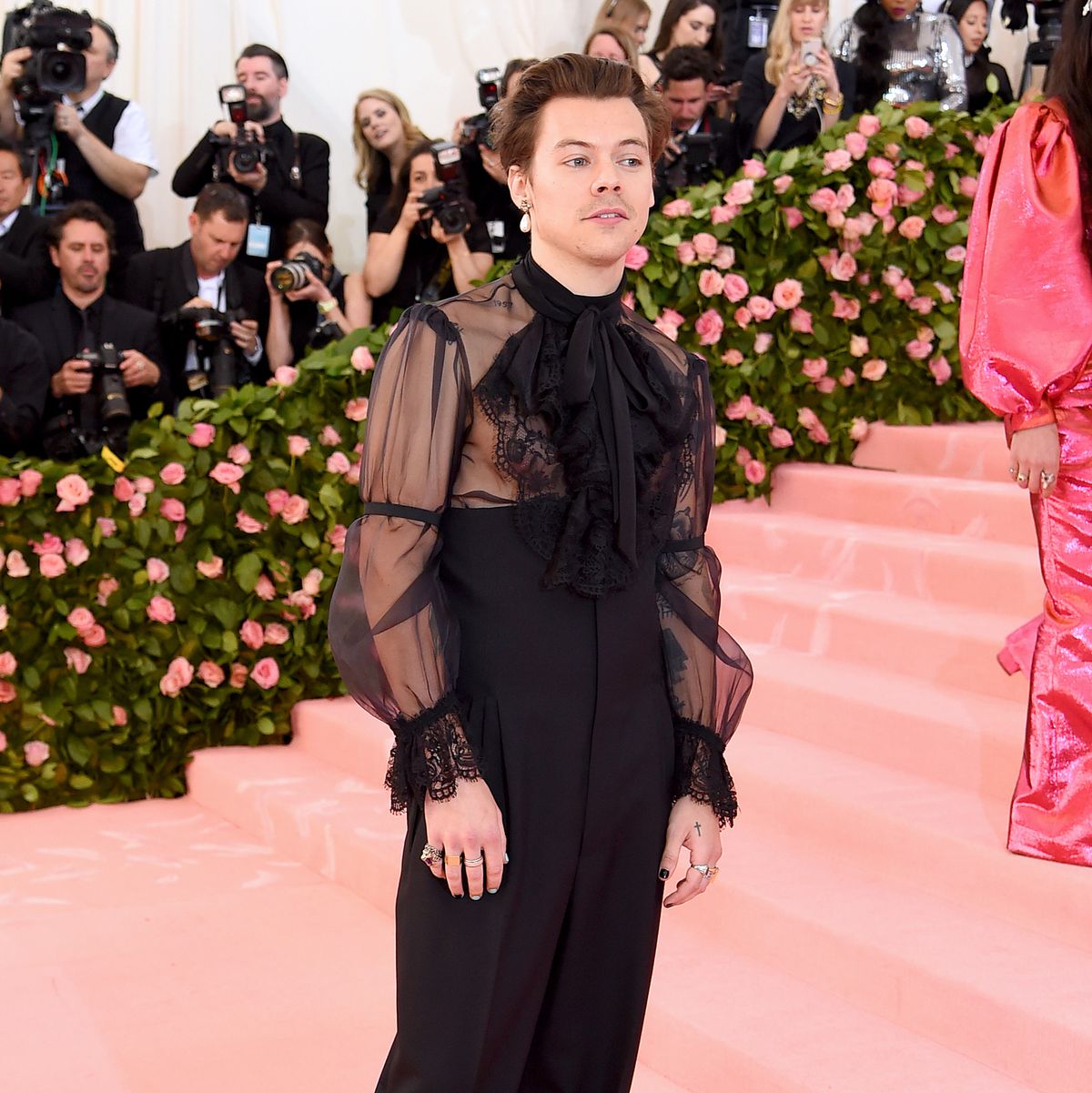 Harry Styles Met Gala 2019 - Harry Styles Met Gala Fan Reactions