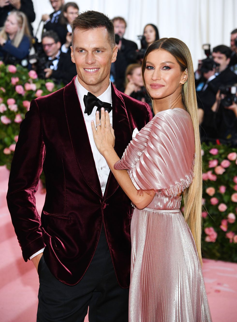 new york, new york may 06 gisele bündchen and tom brady attend the 2019 met gala celebrating camp notes on fashion at metropolitan museum of art on may 06, 2019 in new york city photo by dimitrios kambourisgetty images for the met museumvogue
