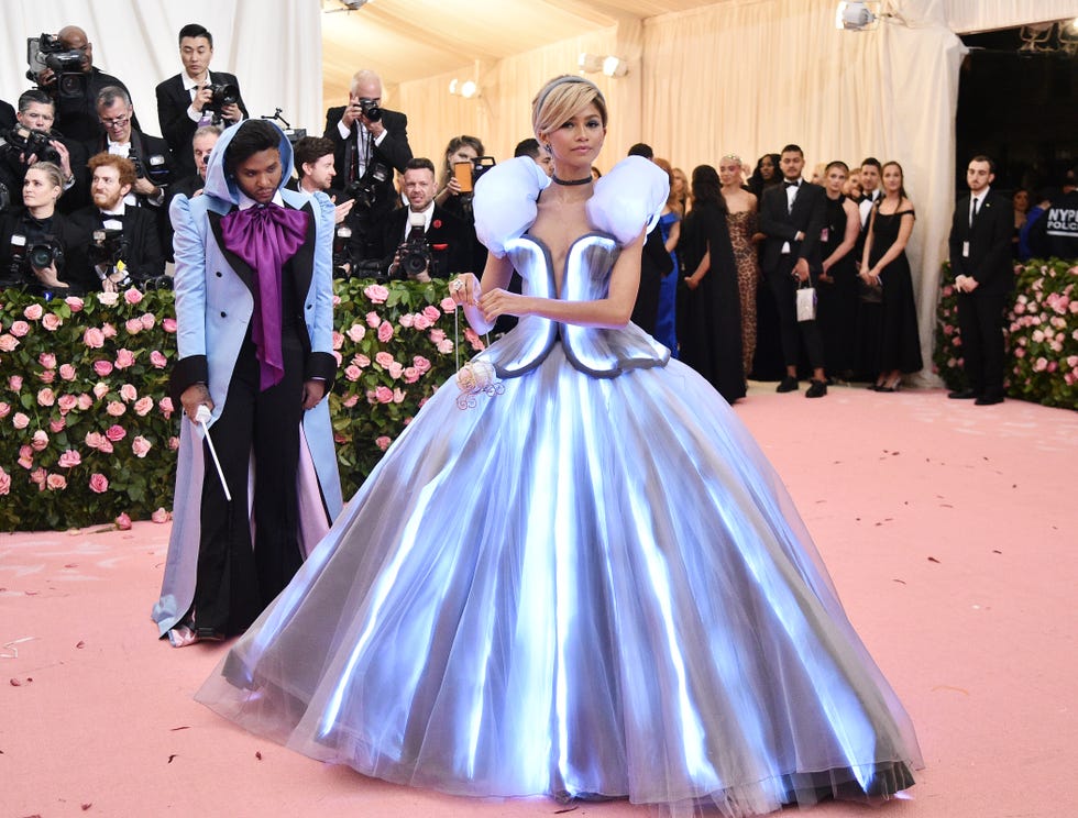 Zendaya wears chic AF cream suit to the 2025 Met Gala
