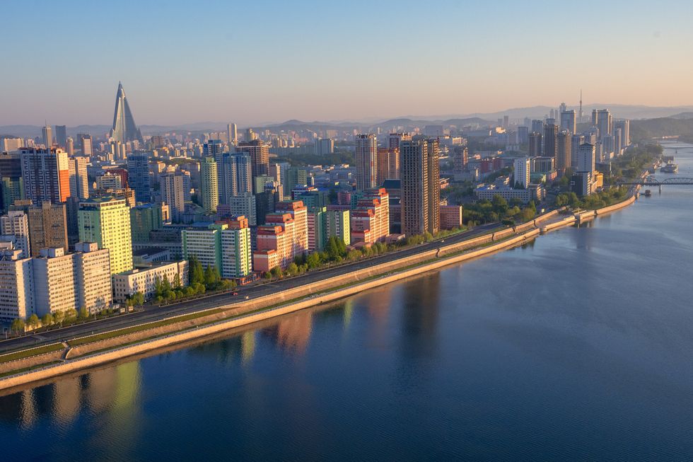 pyongyang ang taedong river in morning
