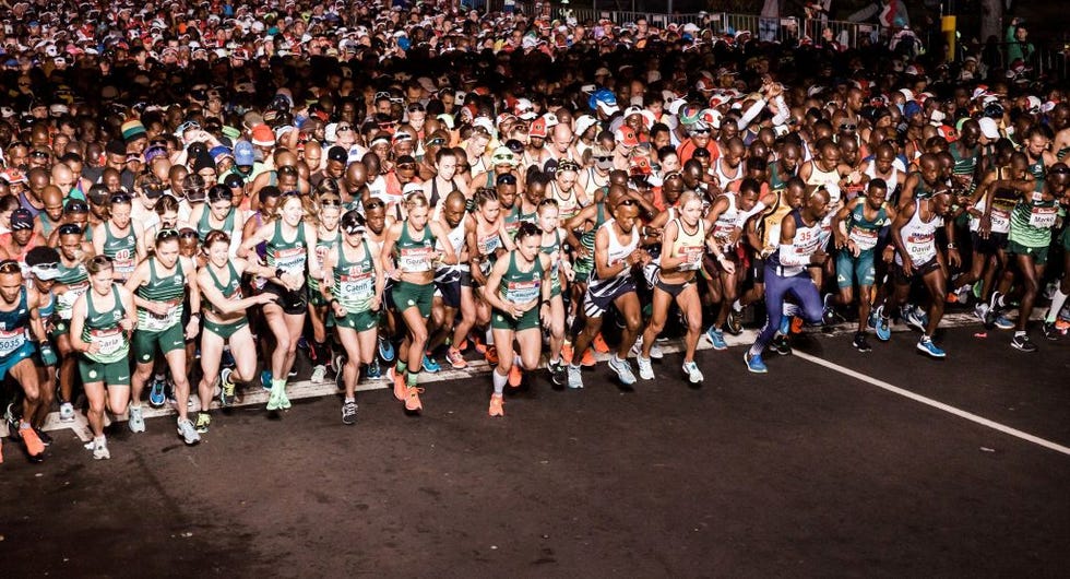 la partenza della comrades marathon del 2019﻿