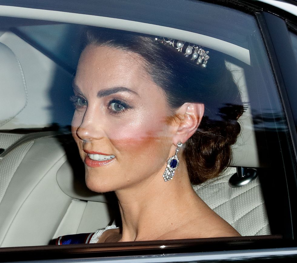 Kate Middleton wears white Alexander McQueen dress to meet the Trumps
