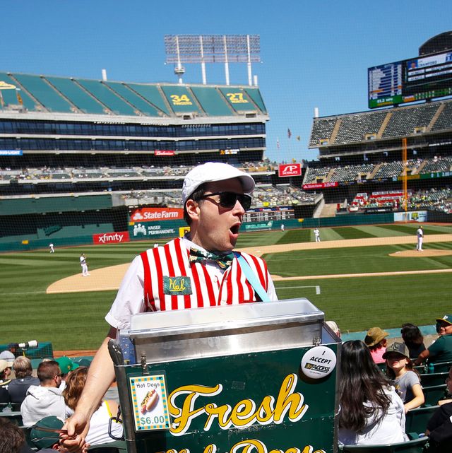Hal the Hot Dog Vendor Helps Out-of-Work Ballpark Vendors