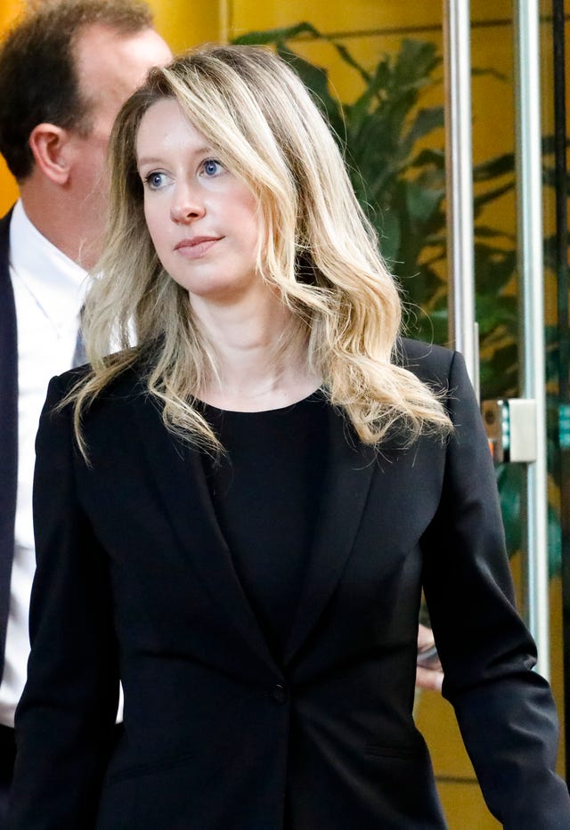 san jose, ca july 17 former theranos ceo elizabeth holmes leaves federal court after a status hearing on july 17, 2019 in san jose, california holmes is facing charges of conspiracy and wire fraud for allegedly engaging in a multimillion dollar scheme to defraud investors with the theranos blood testing lab services photo by kimberly whitegetty images