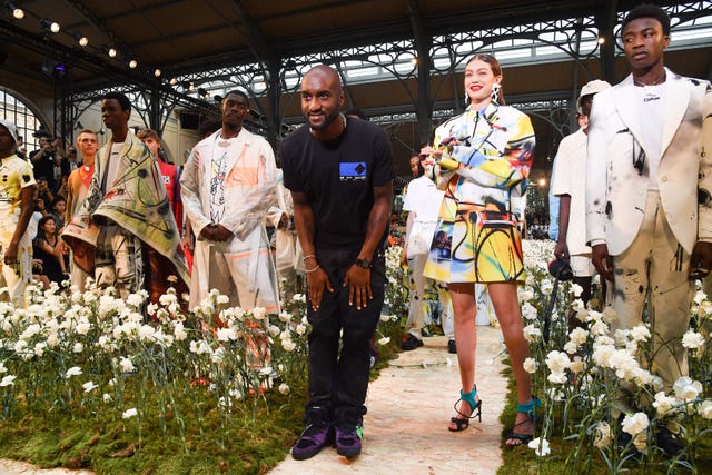 Virgil Abloh Launches a Behind-the-Scenes Instagram Account to 'Let People  Into the DNA of Off-White