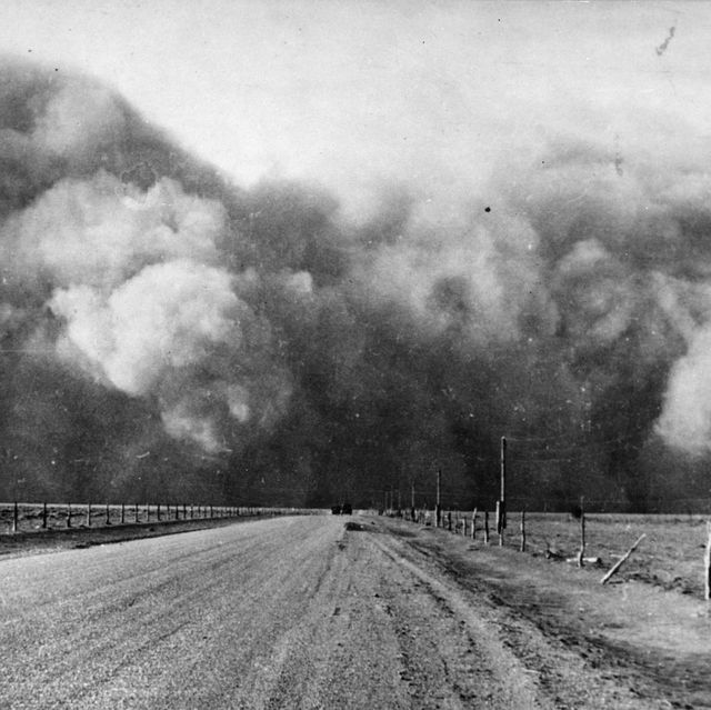 view along a dirt road in prowers county as a dust storm approaches, colorado, march 1937 reportedly, the storm, from the north, had a wind velocity of 30 miles per hour and lasted for three hours photo by united states department of agriculturephotoquestgetty images
