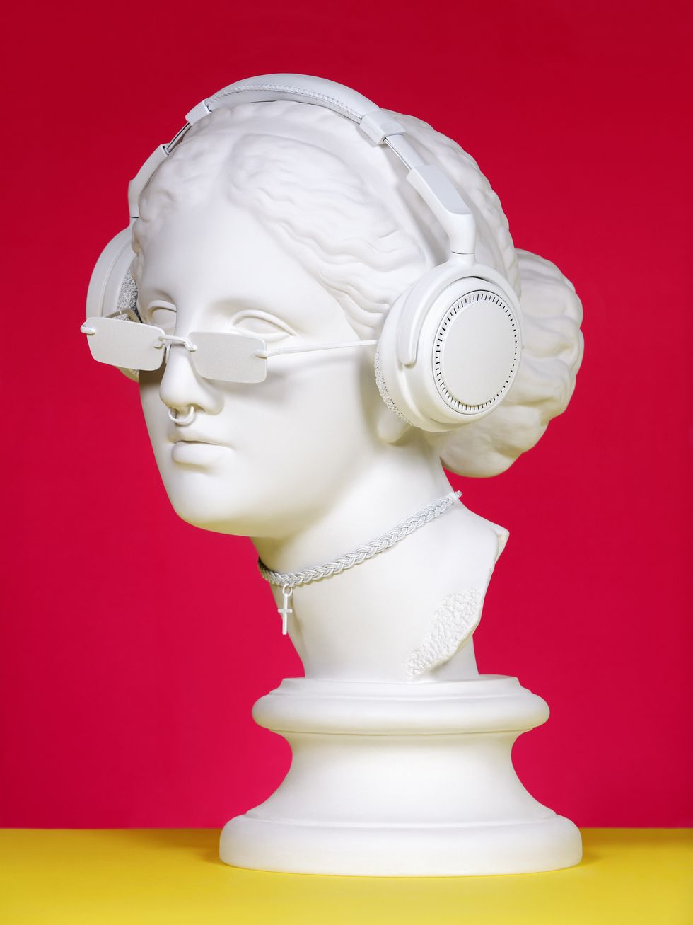 Modern-Greek-Goddess-headphones