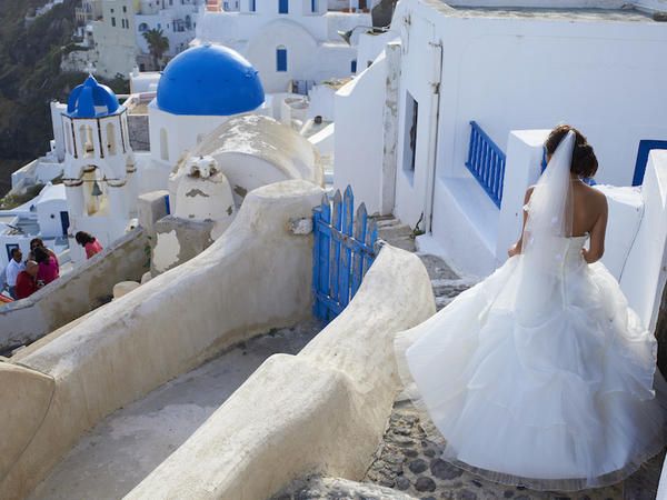 Photograph, Wedding dress, Dress, Bride, Bridal clothing, Wedding, Architecture, Ceremony, Sand, Vacation, 
