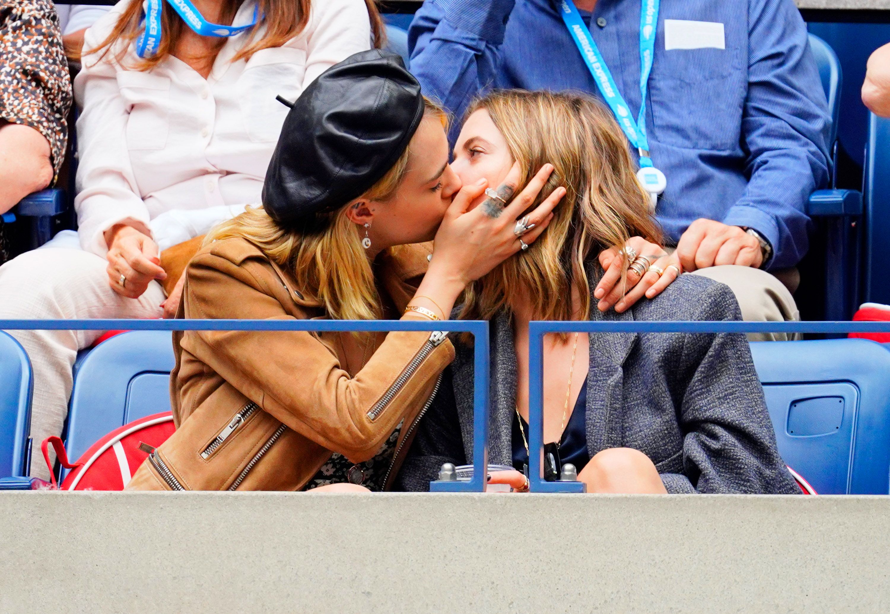 Cara Delevingne gay, il racconto del coming out