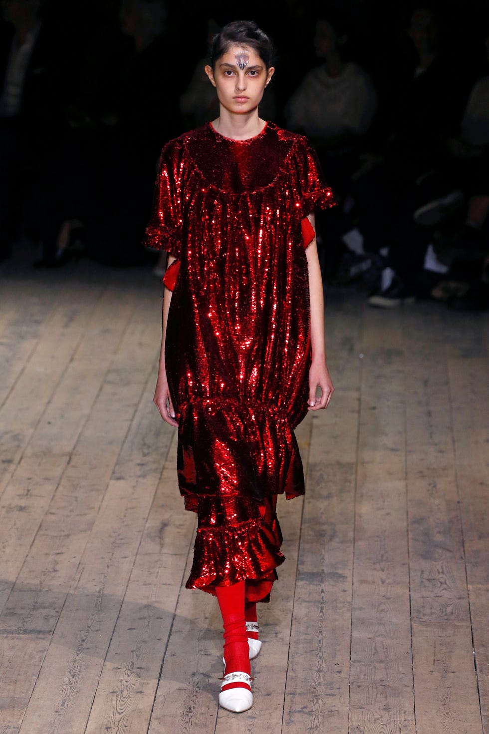 Fashion model, Runway, Fashion, Fashion show, Clothing, Fashion design, Event, Public event, Haute couture, Dress, 