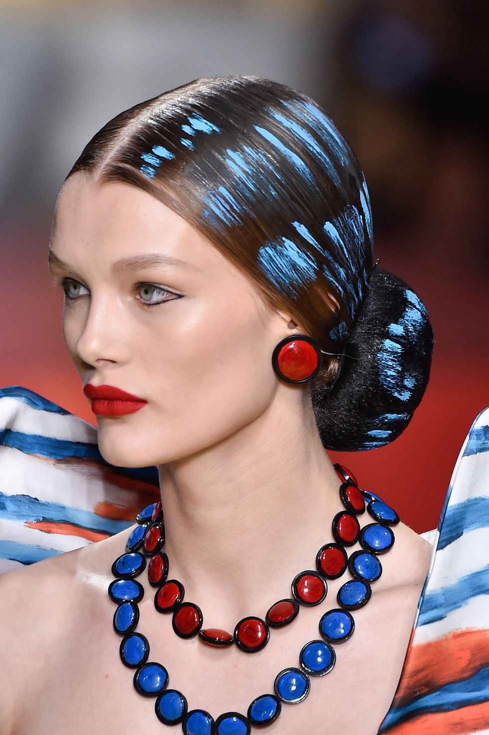 The Spring Runways Are Full of '90s- and 2000s-Inspired Hairstyles -  Fashionista