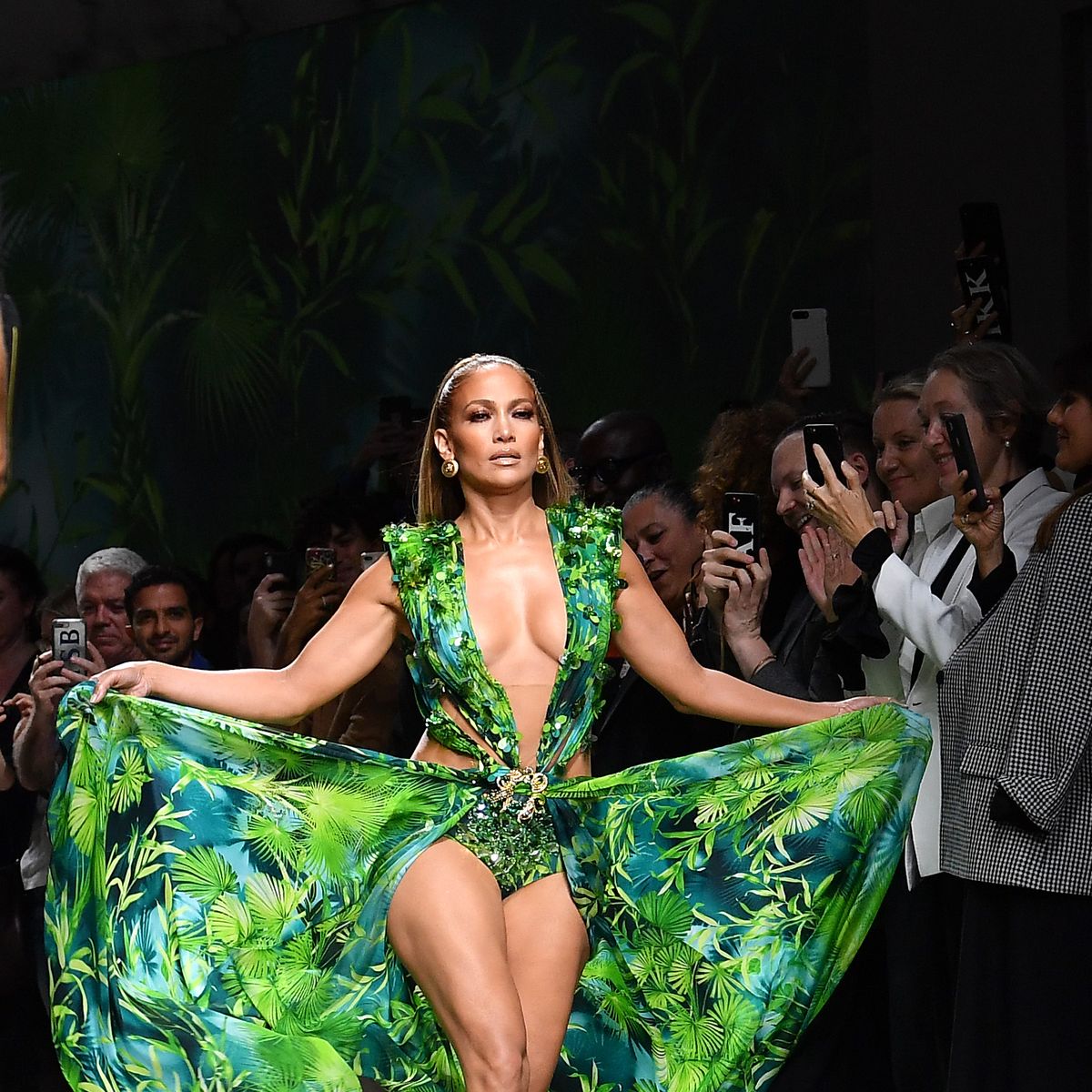Jennifer Lopez Just Walked the Versace Runway in Her Iconic