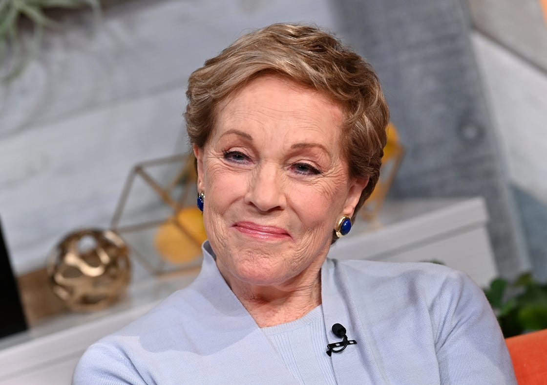 Julie Andrews habla del momento en el que Walt Disney la eligió para Mary  Poppins: "Estaba furiosa"