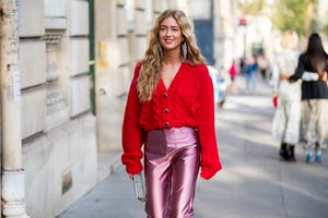 Street Style : Paris Fashion Week - Womenswear Spring Summer 2020 : Day Five