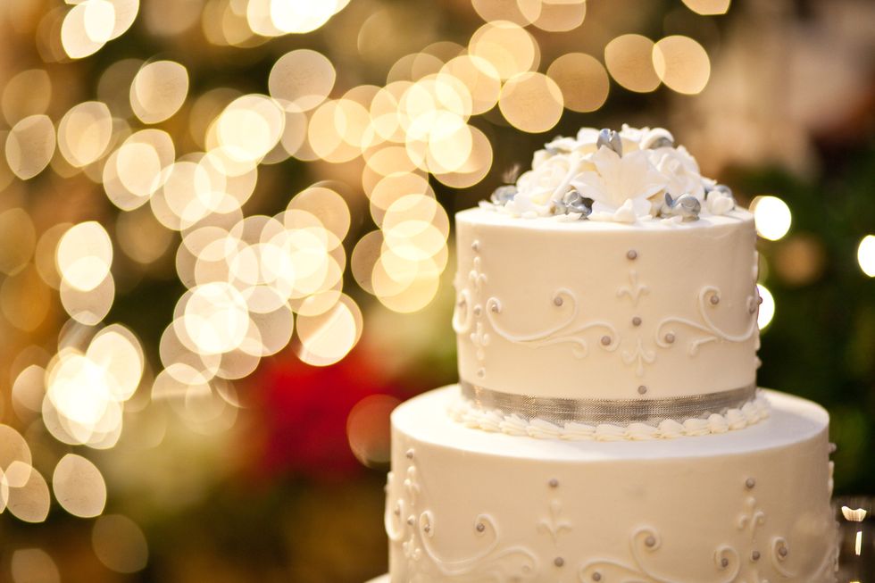 Wedding cake, Cake decorating, Sugar paste, Icing, Buttercream, Cake, Pasteles, Sugar cake, Sweetness, Royal icing, 