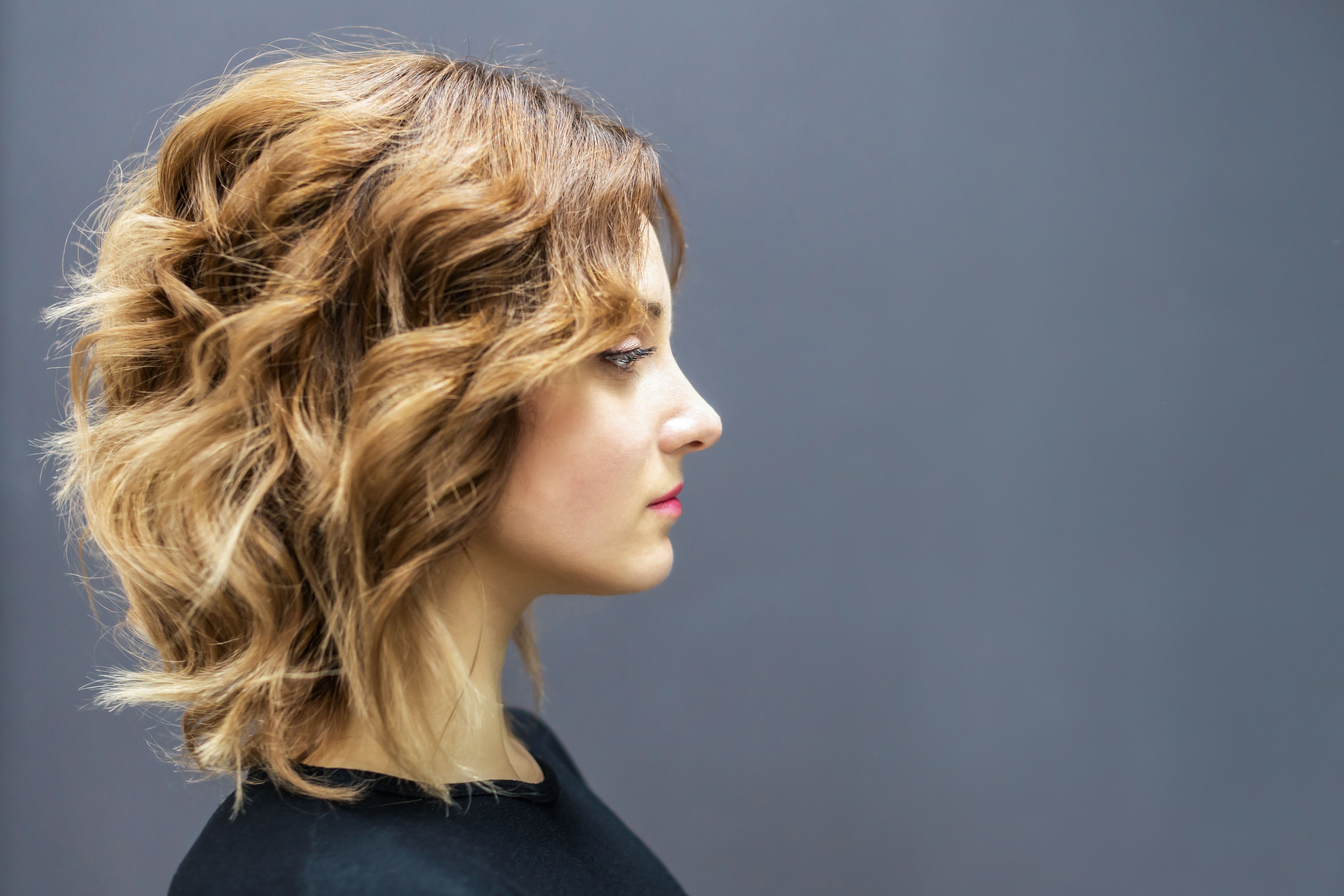 Raised Side-Swept Blonde Extension