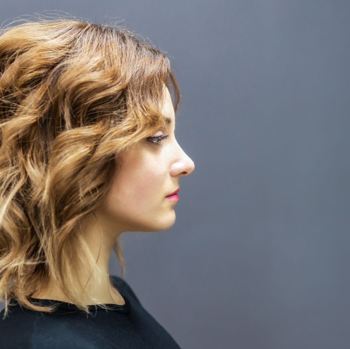 What's a Wolf Cut? All About the Trendy Hairstyle