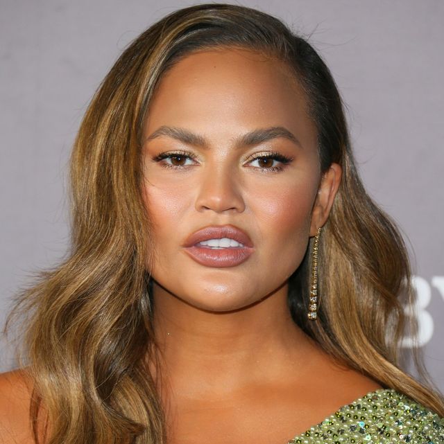 us model chrissy teigen arrives for the 2019 baby2baby fundraising gala at 3labs in culver city, california on november 9, 2019   baby2baby will honor chrissy teigen with the giving tree award, presented by john legend, for her commitment to children in need photo by jean baptiste lacroix  afp photo by jean baptiste lacroixafp via getty images
