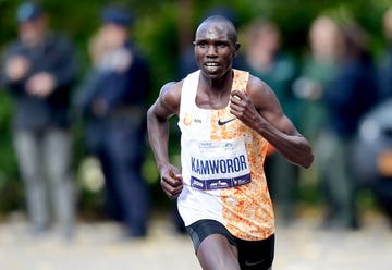 new york, new york   november 03 geoffrey kamworor of kenya runs through central park before finishing first for the pro mens in the tcs new york city marathon on november 03, 2019 in new york city photo by emilee chinngetty images