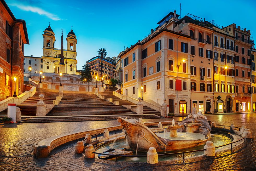 fontana della barcaccia and spanish stepsat night in rome