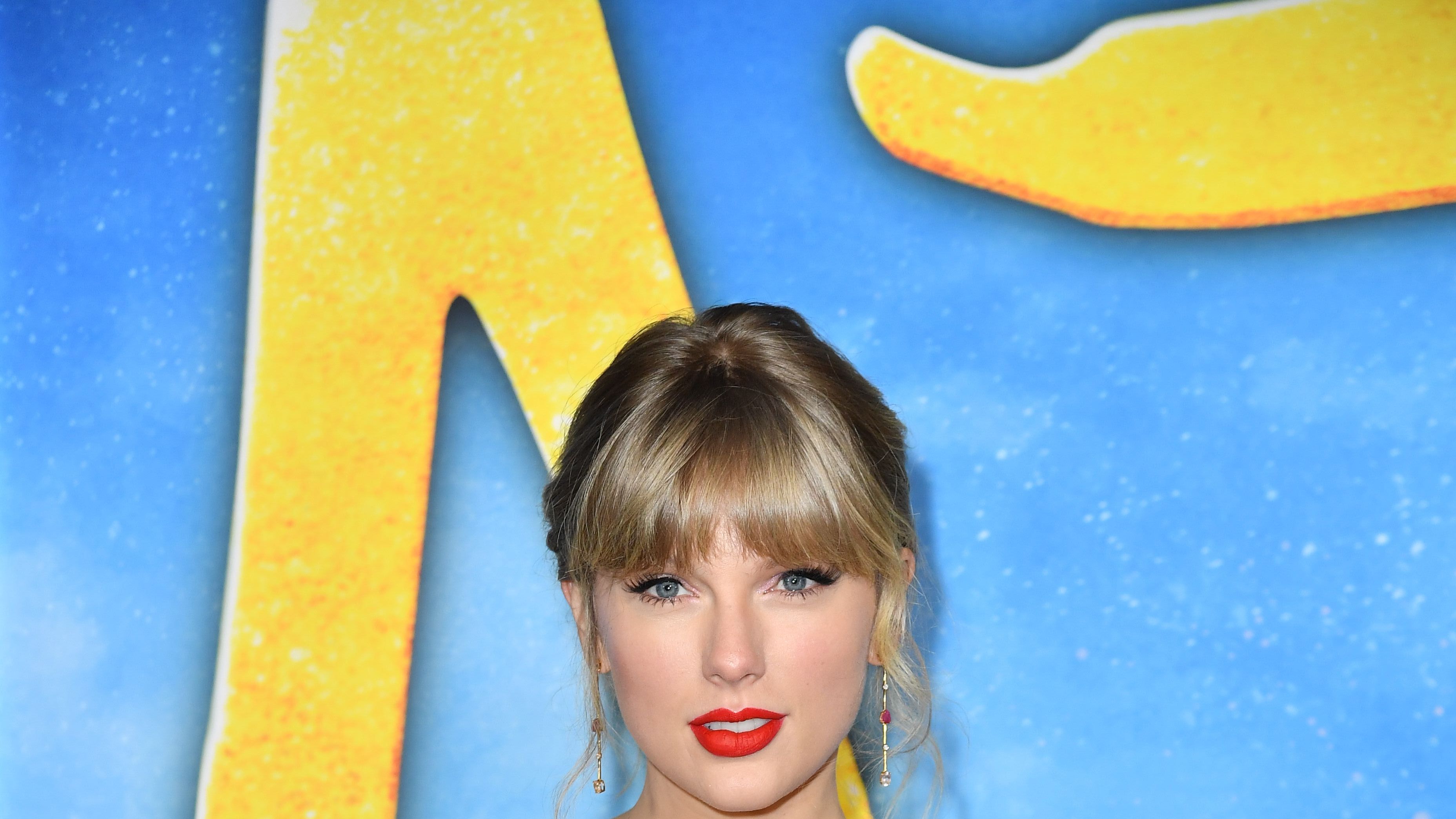 taylor swift red dress poster