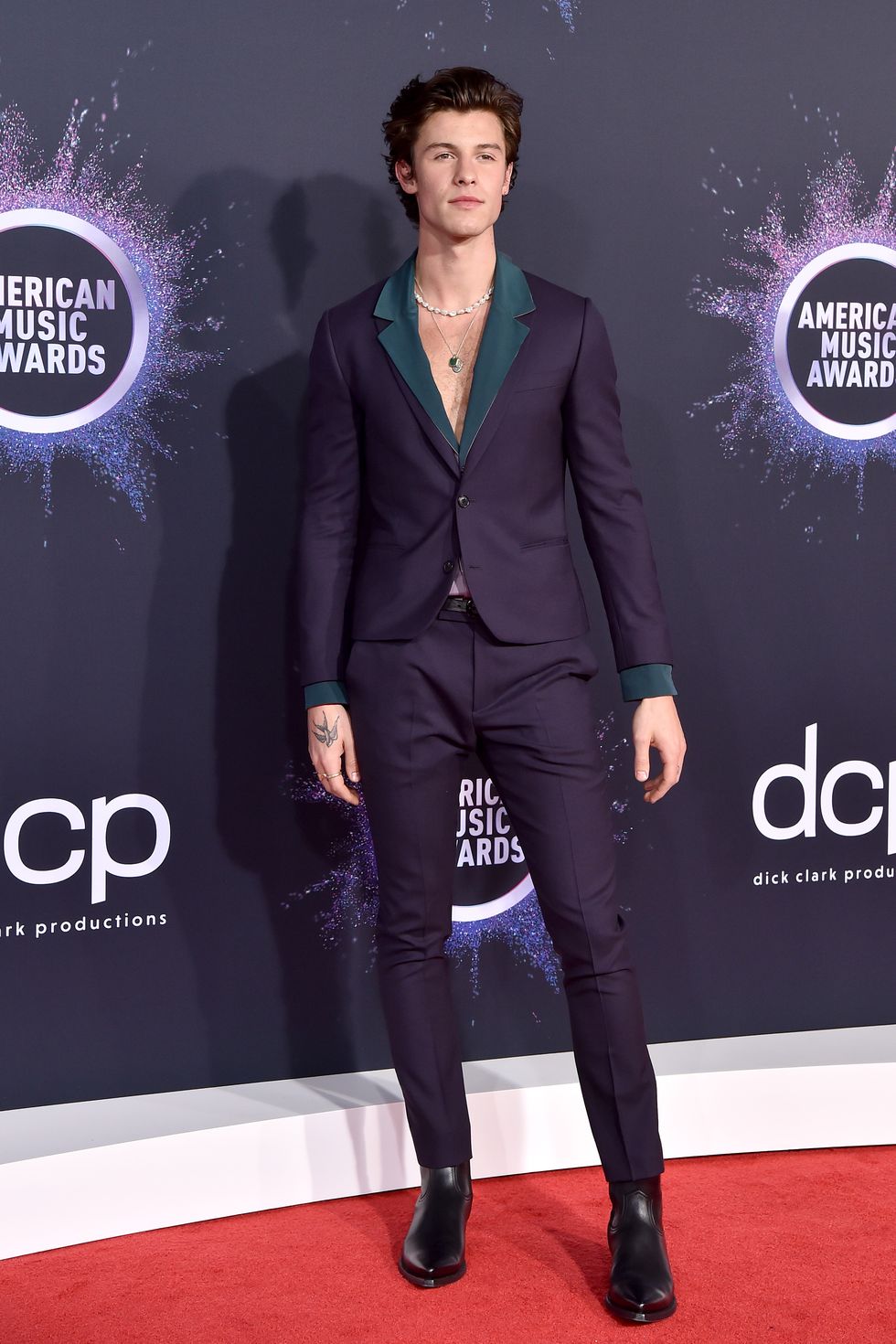 Shawn Mendes at the 2019 American Music Awards - Arrivals
