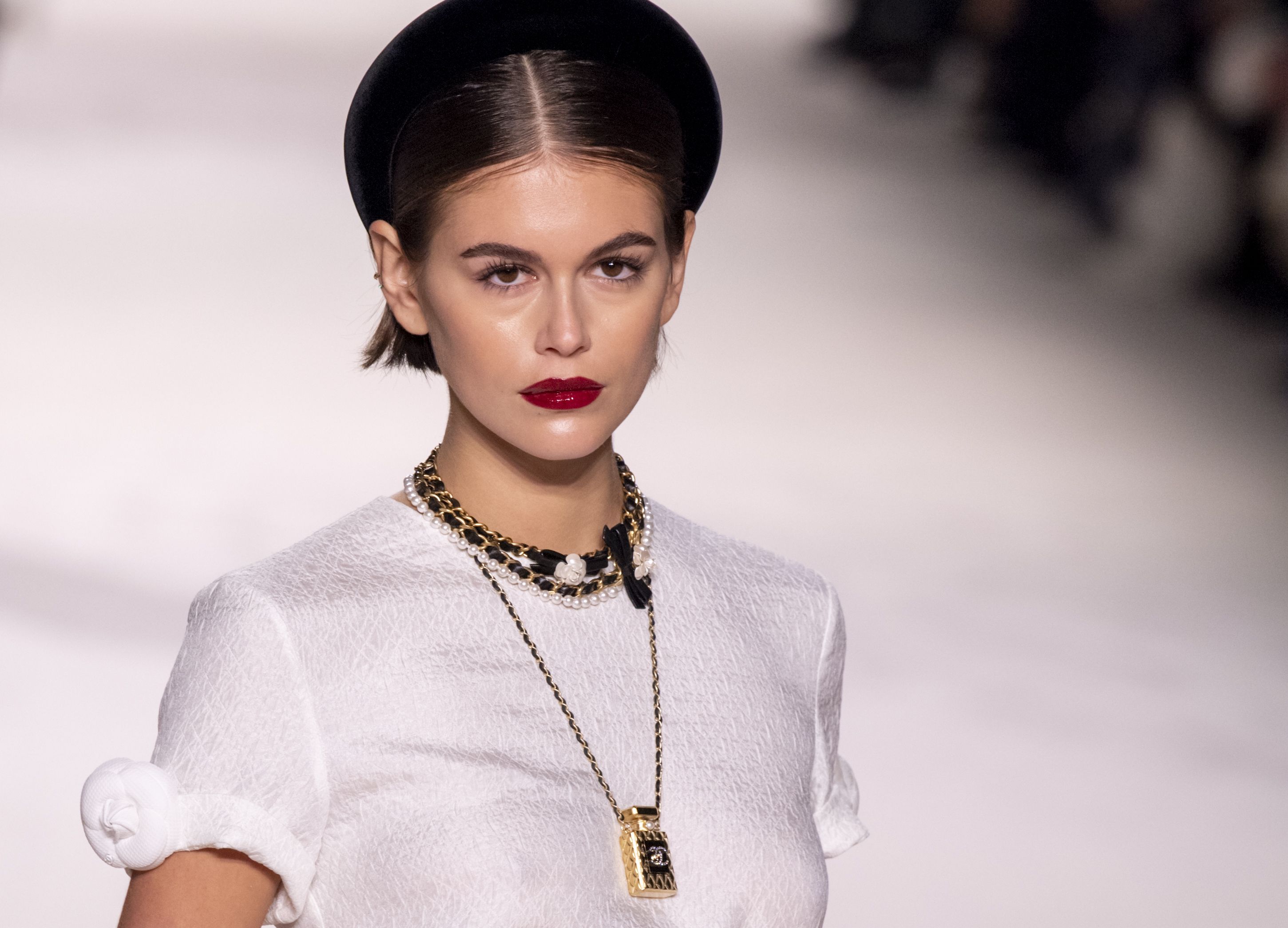 Chanel Hair Accessories: The Metiers d'Art Show Was Full of