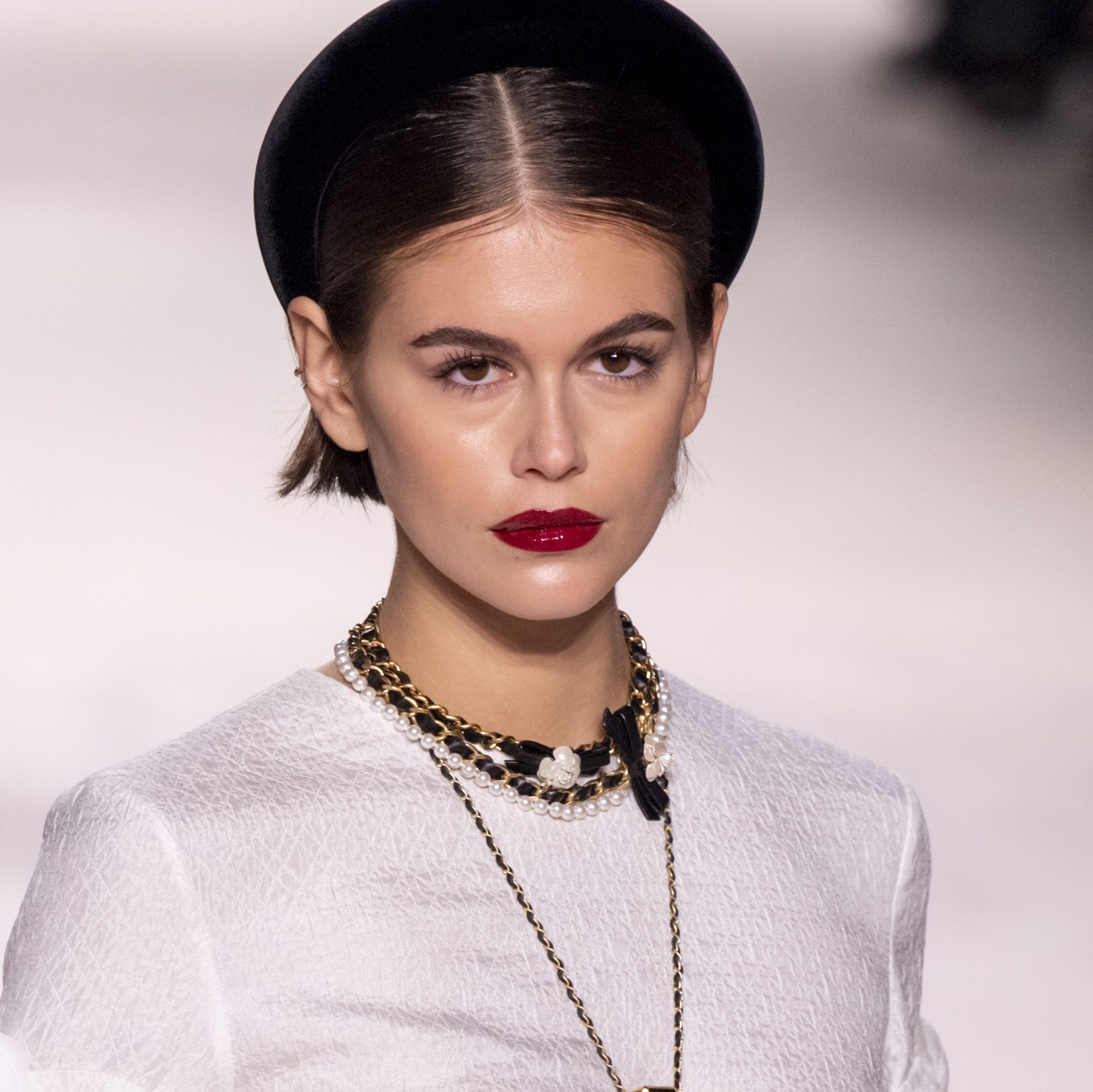 Chanel Métiers d'Art 2019 Hair and Makeup - Fashionista
