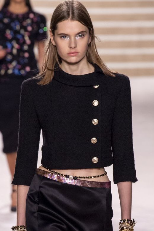 chanel belt outfit