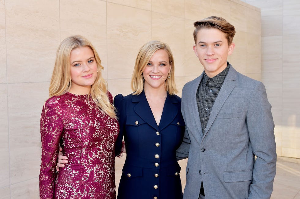 Reese Witherspoon and her daughter Ava Phillippe 