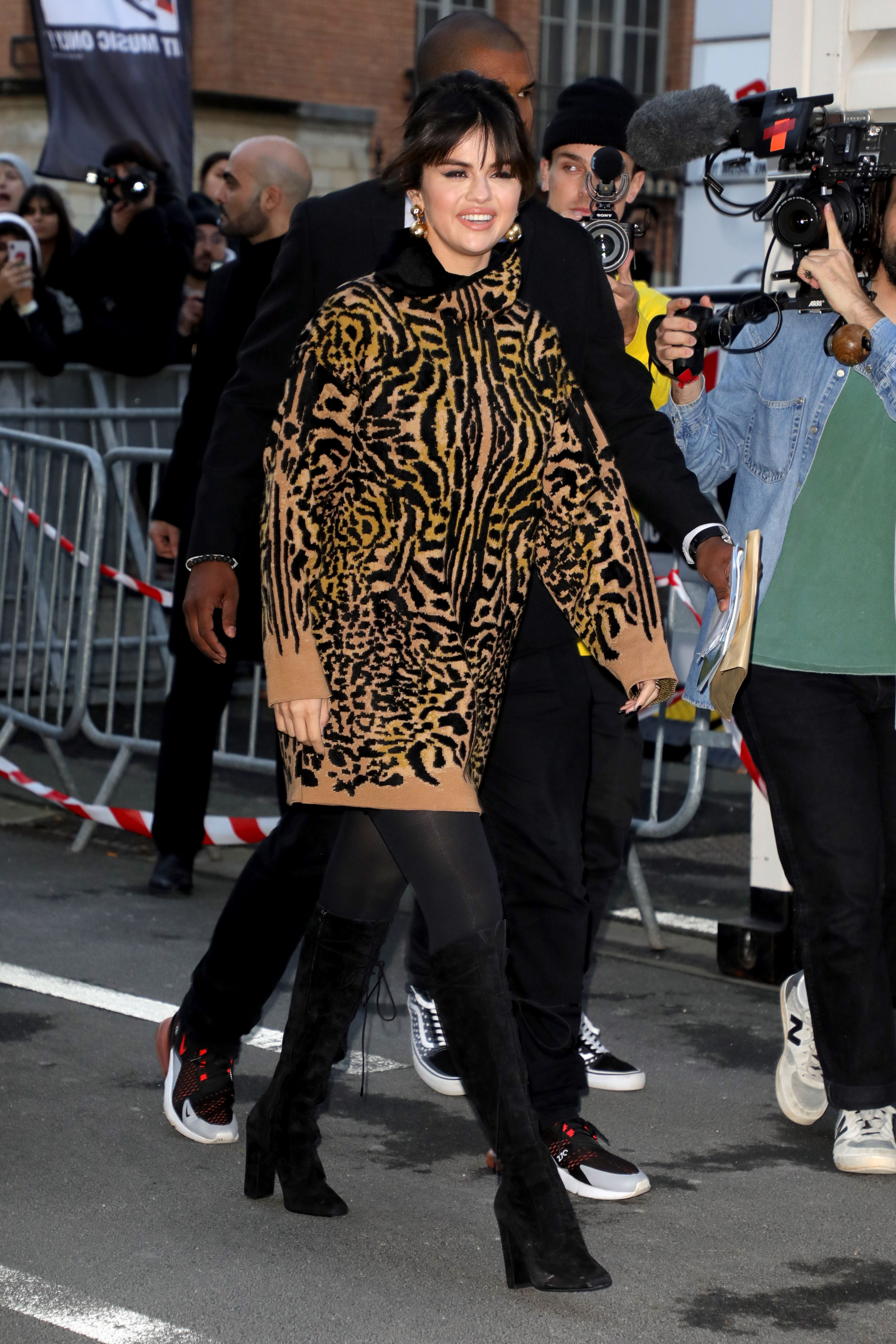 Best Selena Gomez Outfits â€“ Cutest Selena Gomez Looks and Street Style