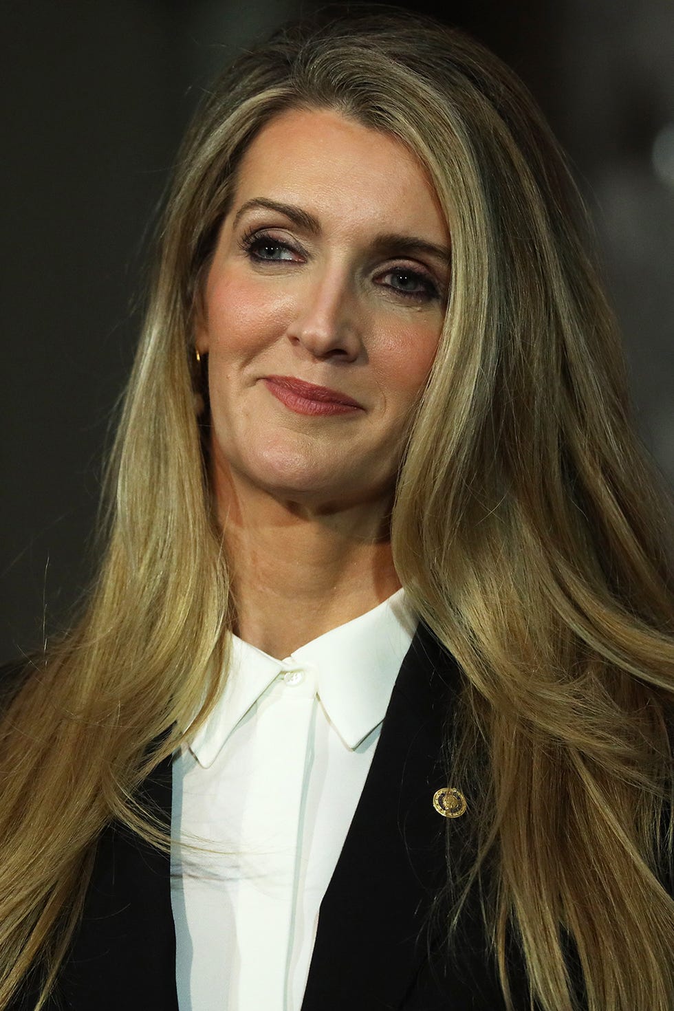 washington, dc   january 06  us sen kelly loeffler r ga waits for the beginning of a ceremonial swearing in at the old senate chamber of the us capitol january 6, 2020 in washington, dc sen loeffler was appointed to the seat to succeed former sen johnny isakson r ga, who resigned for health reasons  photo by alex wonggetty images