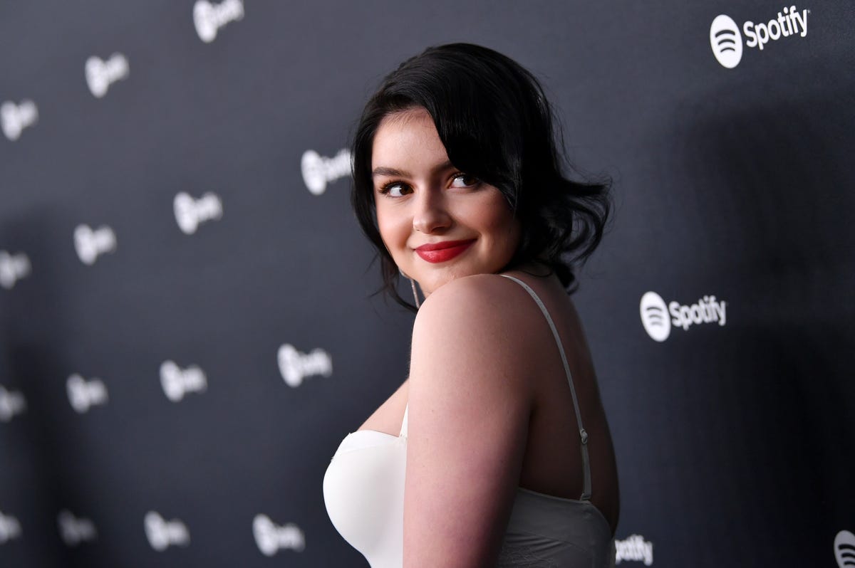 Ariel Winter Sparks Dating Rumors With Luke Benward!