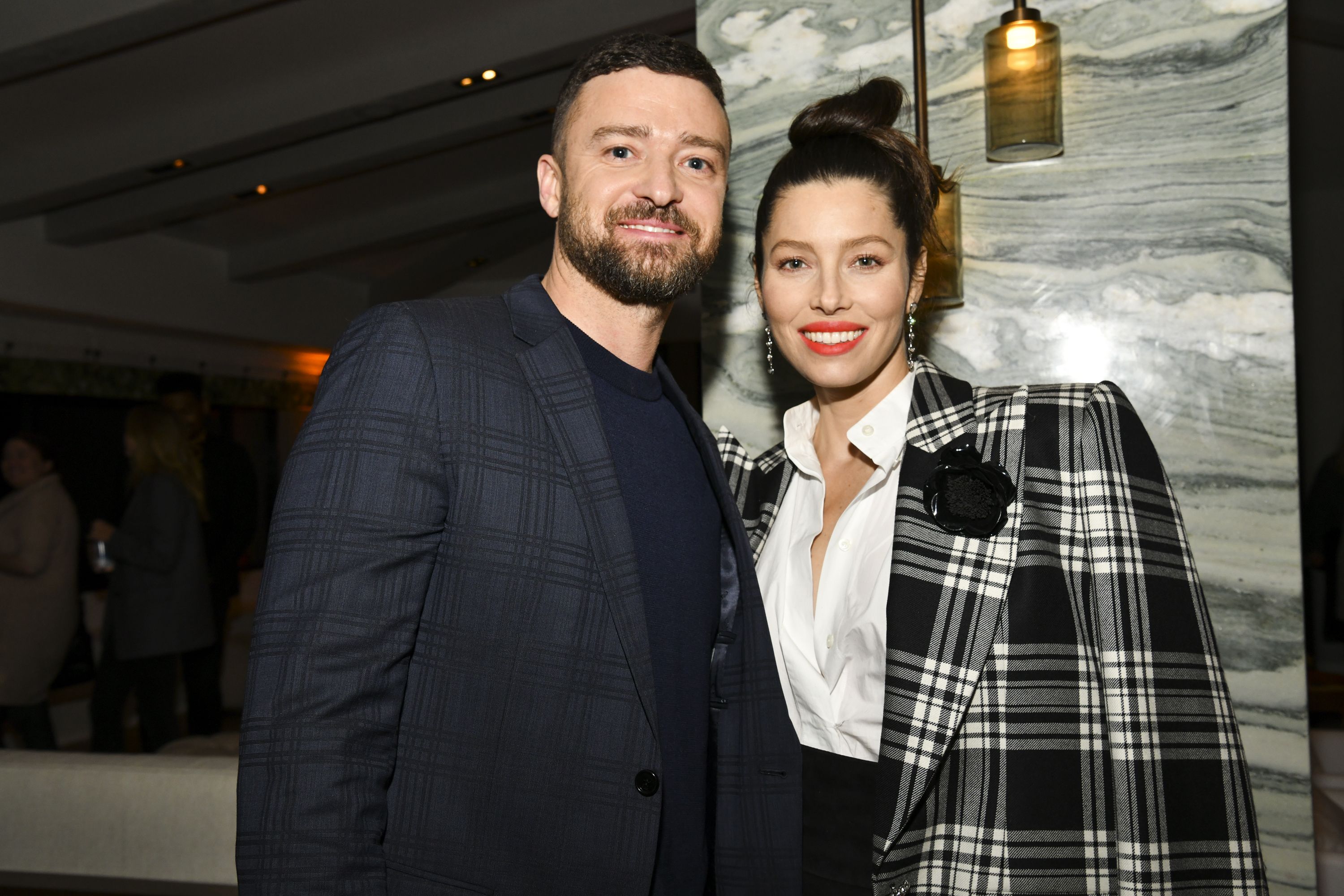 Justin Timberlake & Jessica Biel Pose With Nicholas Ghesquière At Louis  Vuitton Paris Fashion Week Show - uInterview