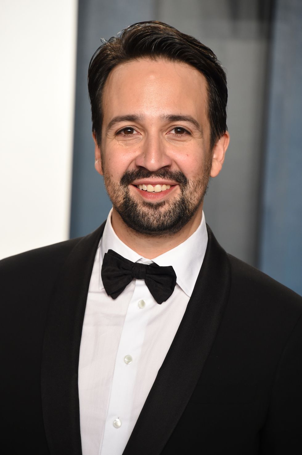 beverly hills, california   february 09 lin manuel miranda attends the 2020 vanity fair oscar party hosted by radhika jones at wallis annenberg center for the performing arts on february 09, 2020 in beverly hills, california photo by john shearergetty images