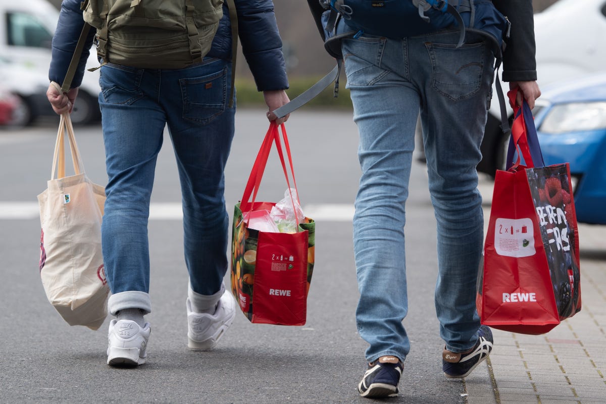 This Group Delivers Groceries To Older People During The Coronavirus 