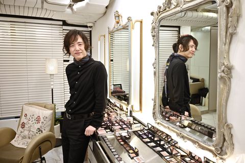 this picture taken on february 18, 2020 shows k pop singer yang joon il posing for a photo during an interview with afp at a beauty salon in seoul   fifty year old korean american singer yang joon il is enjoying an unlikely comeback, hailed by the youtube and social media generation, who re discovered his work through online clips, as the original k pop star photo by jung yeon je  afp  to go with skorea music social people,interview  by claire lee photo by jung yeon jeafp via getty images
