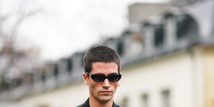 Gafas sol rectangulares: Versace y tienen los mejores modelos para hombre